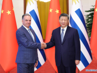 中 시진핑 주석, 오르시 우루과이 대통령과 회담