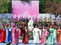 꽃 한 송이로 약 394억원 창출...中 허난 뤄양, 모란 테마 산업사슬 구축