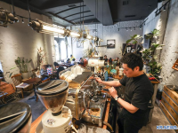 소비 살고 투자 늘며 수출 뛰었다...中 1분기 경제 "트리플 호재"