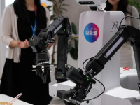 中, 로봇에게 똑똑한 "두뇌"를...실험실 벗어나 실용화 단계 진입