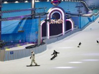 봄기운에도 식지 않는 빙설스포츠 열풍...中 지린, 사계절 "빙설경제" 육성에 박차