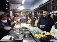 中 지난해 서비스 무역 수출입 1천700조원 훌쩍...전년比 7.4% 증가